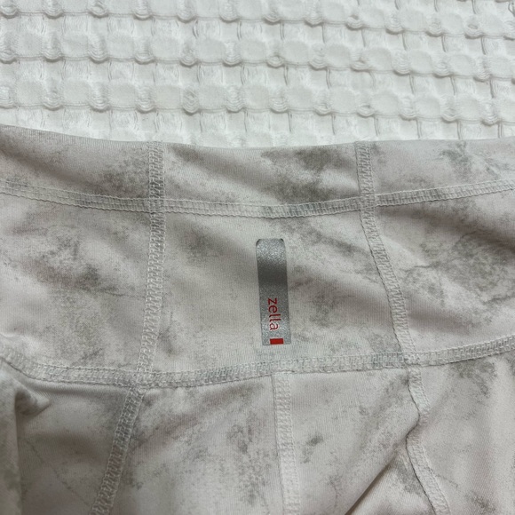 Zella Marble Active Zip-Up Jacket (FREE) - Picture 8 of 13